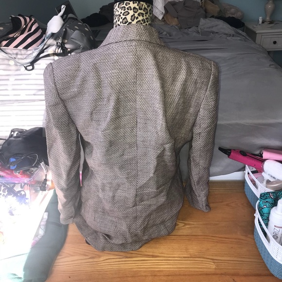 Blazer - Picture 2 of 3